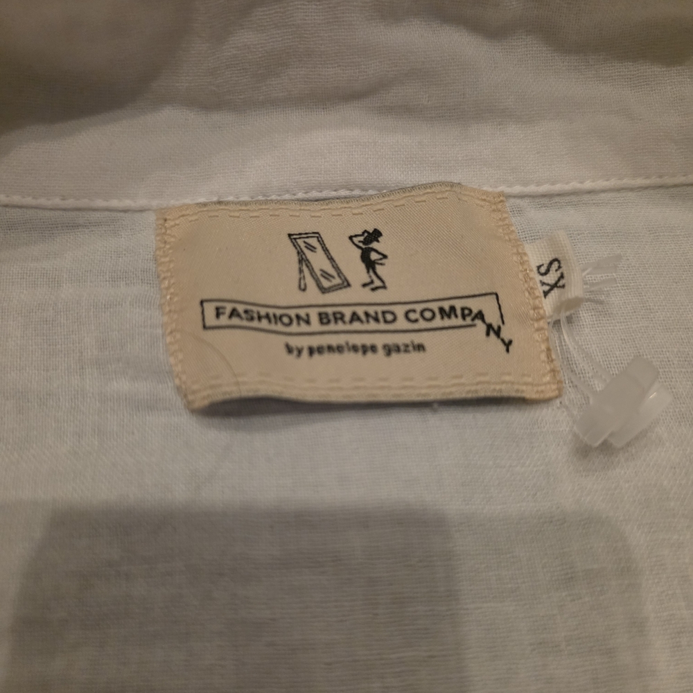 Fashion Brand Company White Ruffle Button Down Shirt - Picture 4 of 7